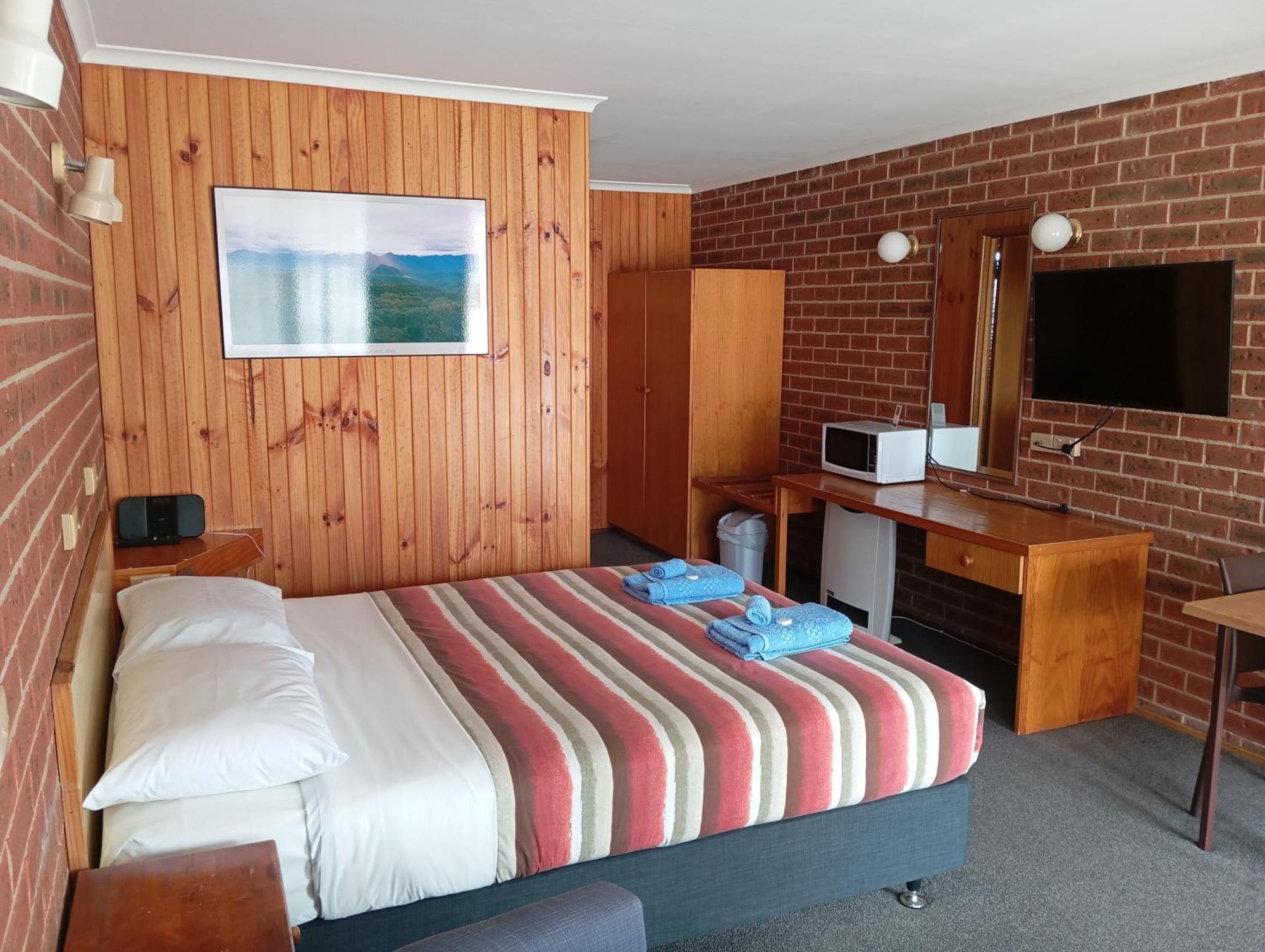 Orbost Country Road Motor Inn Exterior photo