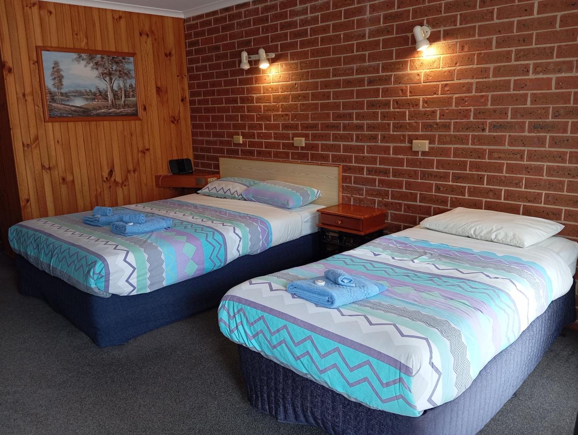 Orbost Country Road Motor Inn Exterior photo