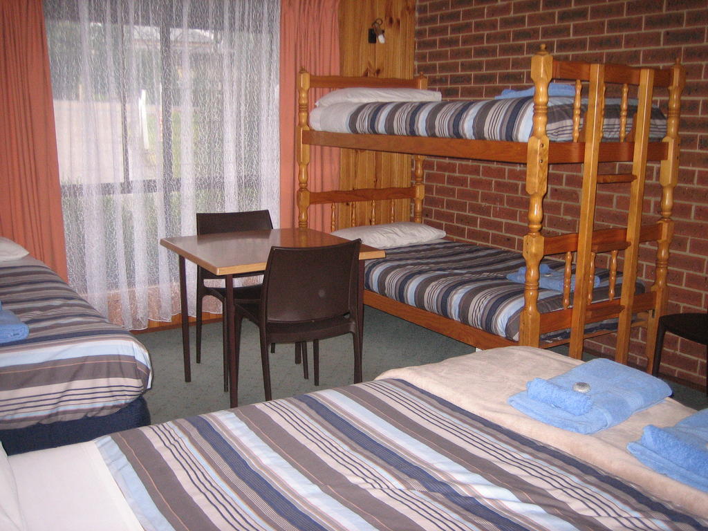 Orbost Country Road Motor Inn Room photo